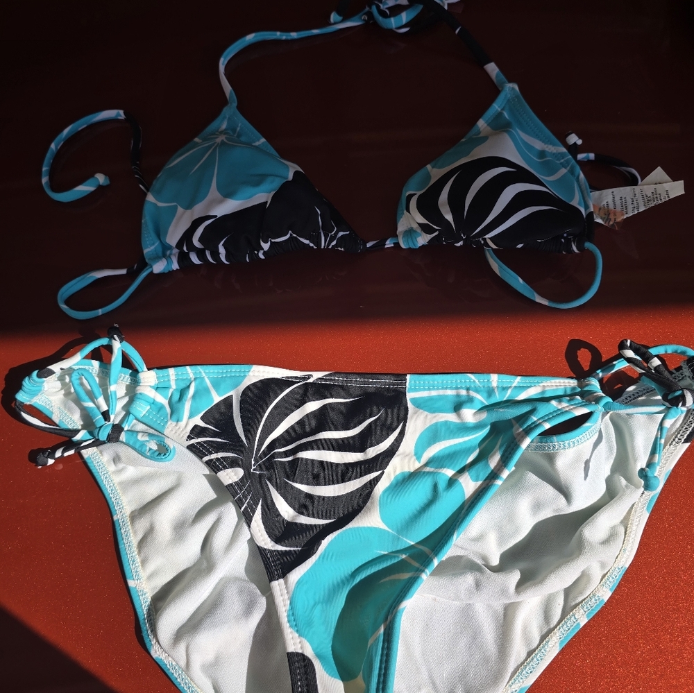 Lily bikini